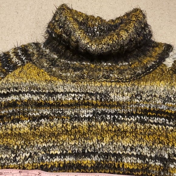 Babaton Titus Sweater - Picture 8 of 9